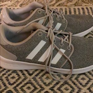 size 8 Adidas shoes